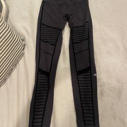 Alo Leggings - Great Condition!  Size XL