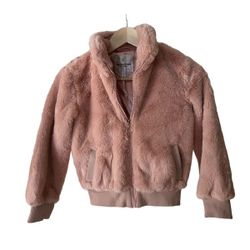 Trendy & Versatile Pink faux-fur Zipup jacket Size Small(7/8)