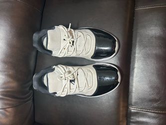Air Jordan 11 Low Sneakers