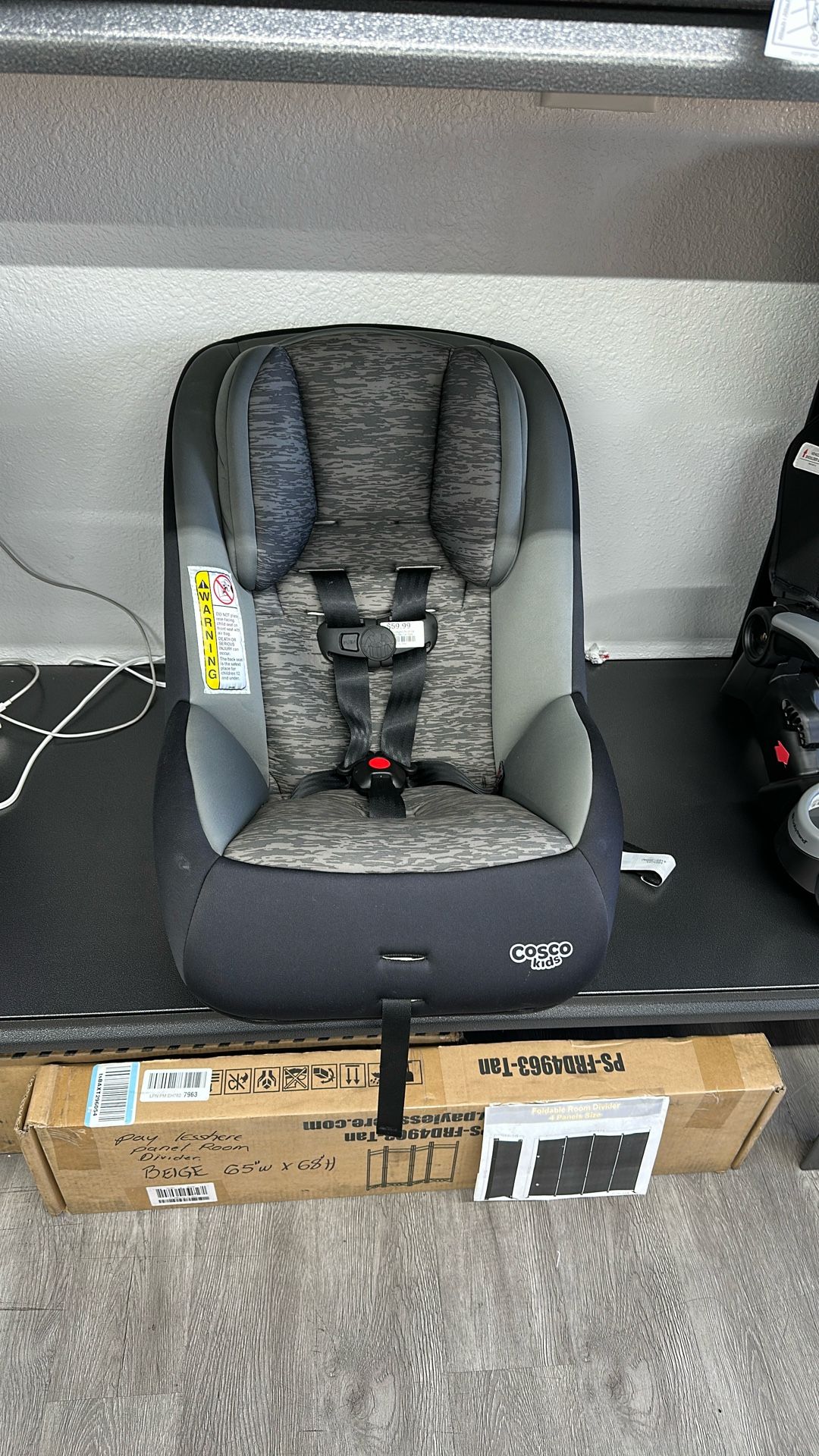 Brand New Cosco Kids Baby Car seat 