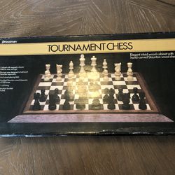 Beautiful Chess Set - Wood 