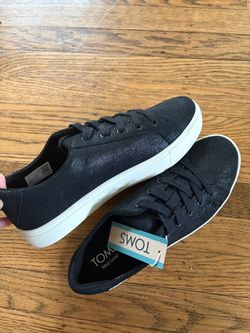 TOMS Women’s Kameron Lace Up Sneakers