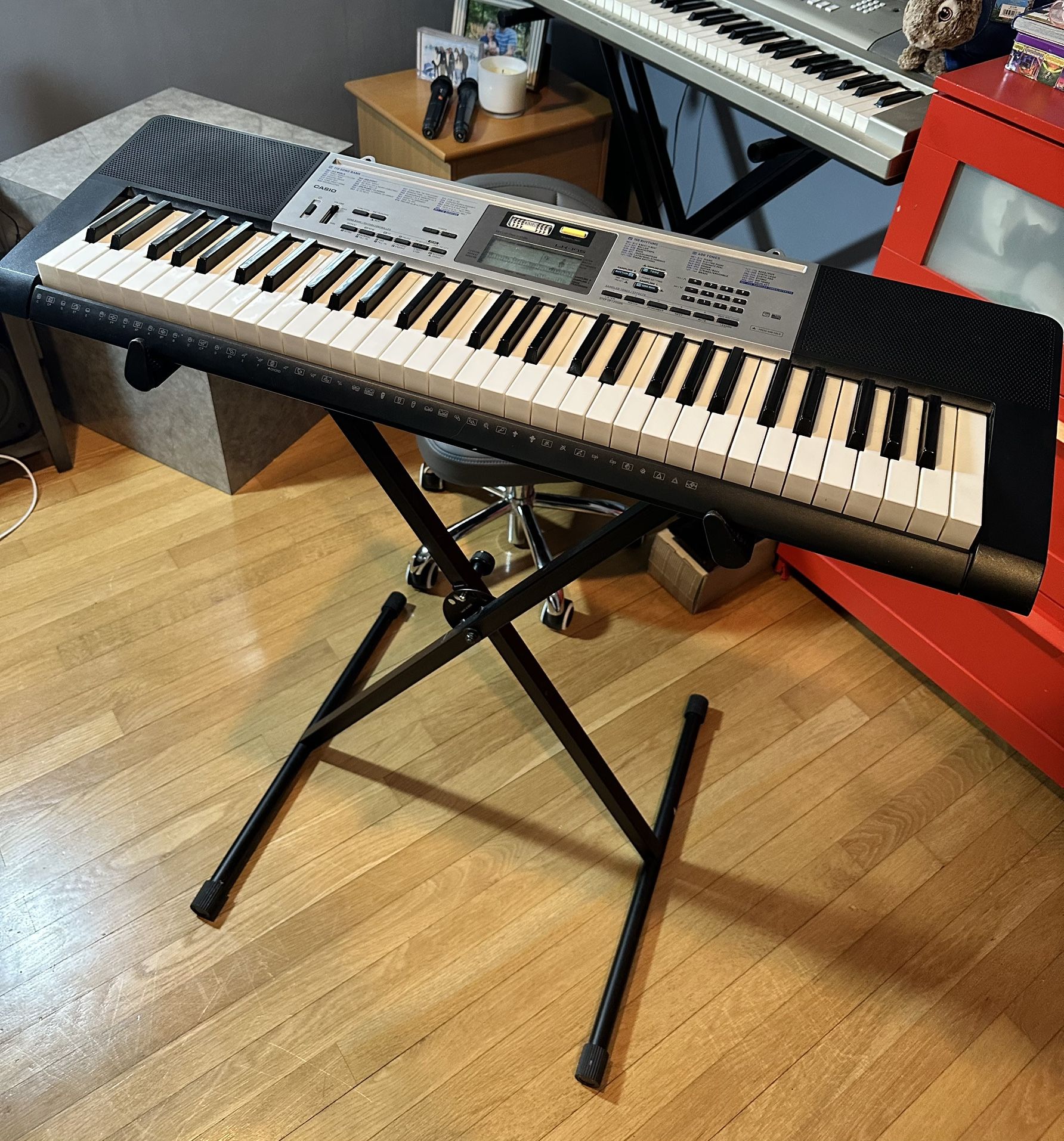 Casio LK-175