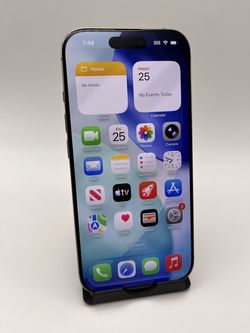 Apple iPhone 16 Pro Max 256gb Unlocked | Desbloqueado with Free charger excellent Condition