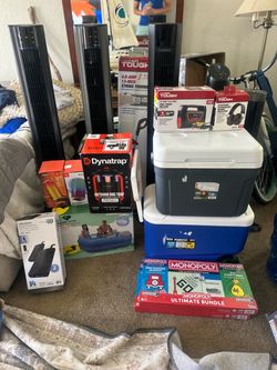 Mini yard sale!! Read description
