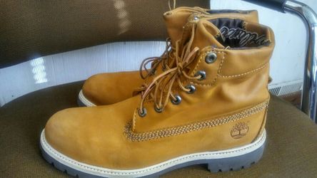 Timberlands Special Edition Boots Size 11 Mens Like New