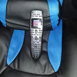 Logitech Harmony 700 Universal Remote