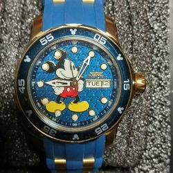 mickey mouse invicta watch