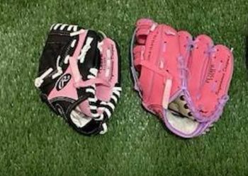 Girls Right Hand Throw (RHT) Softball/Baseball Gloves (Youth) $20 Ea.