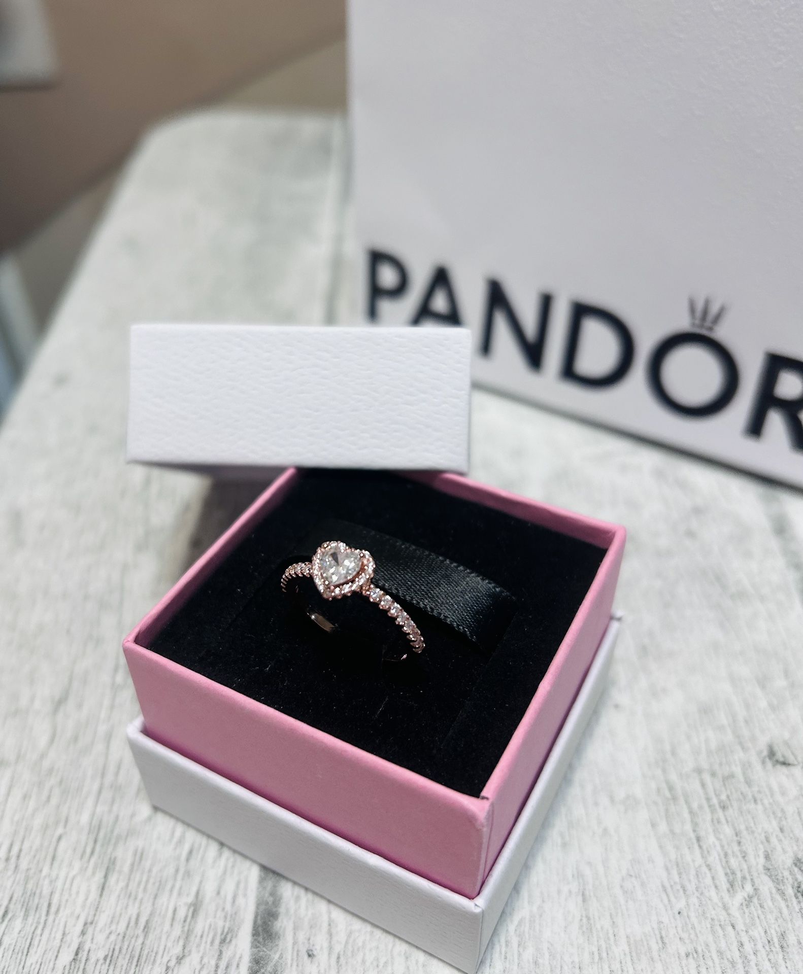 Pandora Ring