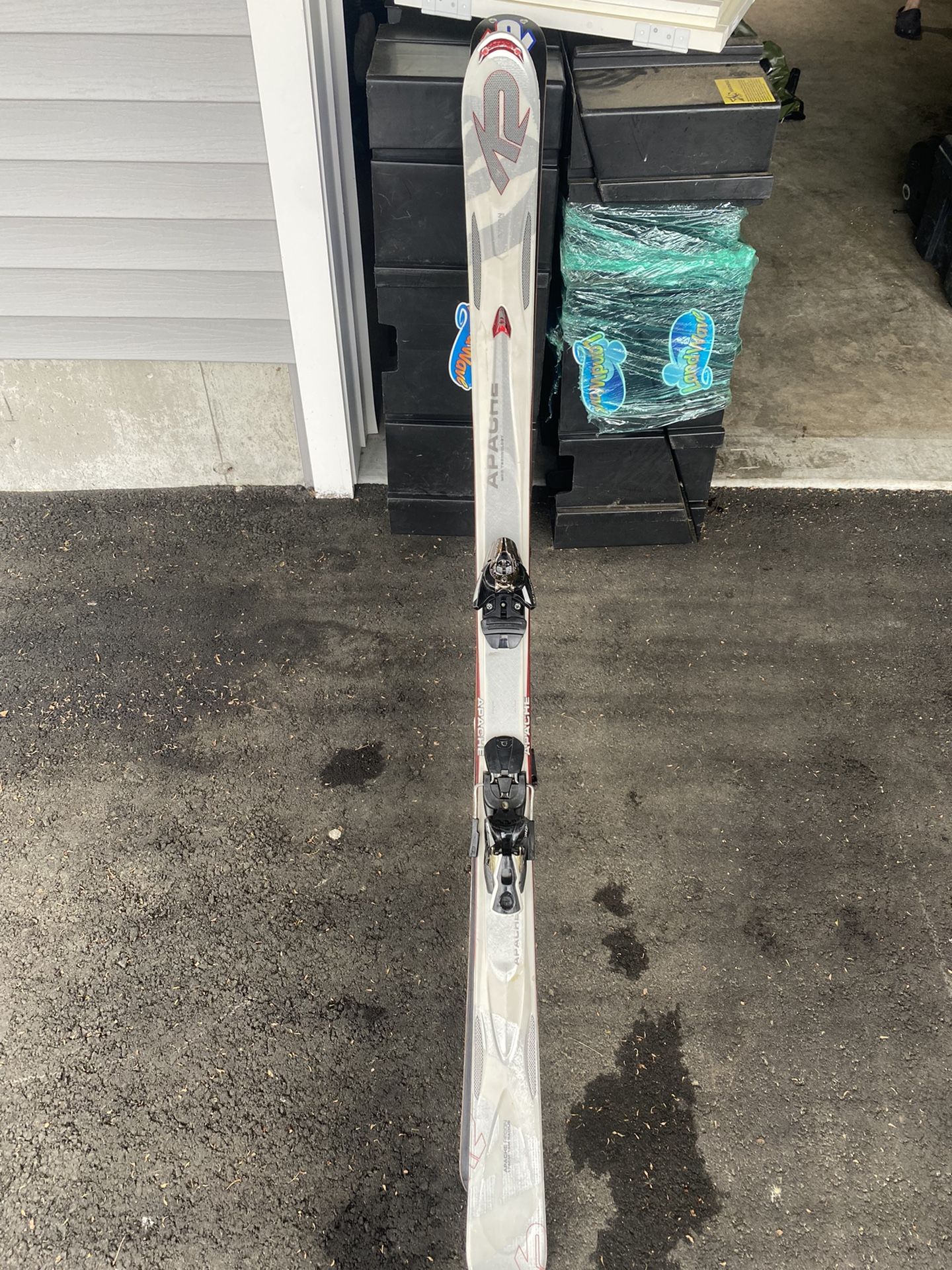 K2 Recon Skis