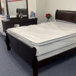 4pc Queen Size Bed Set 