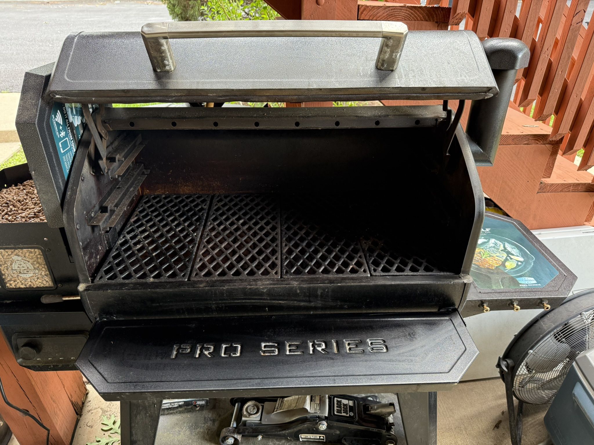  Pit boss, pellet grill Wi-Fi ready connect to your phone or tablet