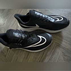 NIKE ZOOM PEGASUS FLYEASE ATHLETIC SHOE