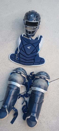 Easton Softball Catcher Equipment 