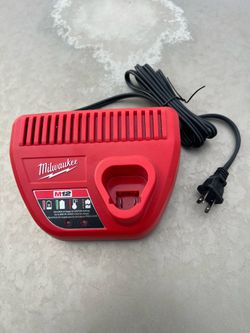 Milwaukee m12 charger