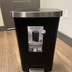 Step Can Trash Can 