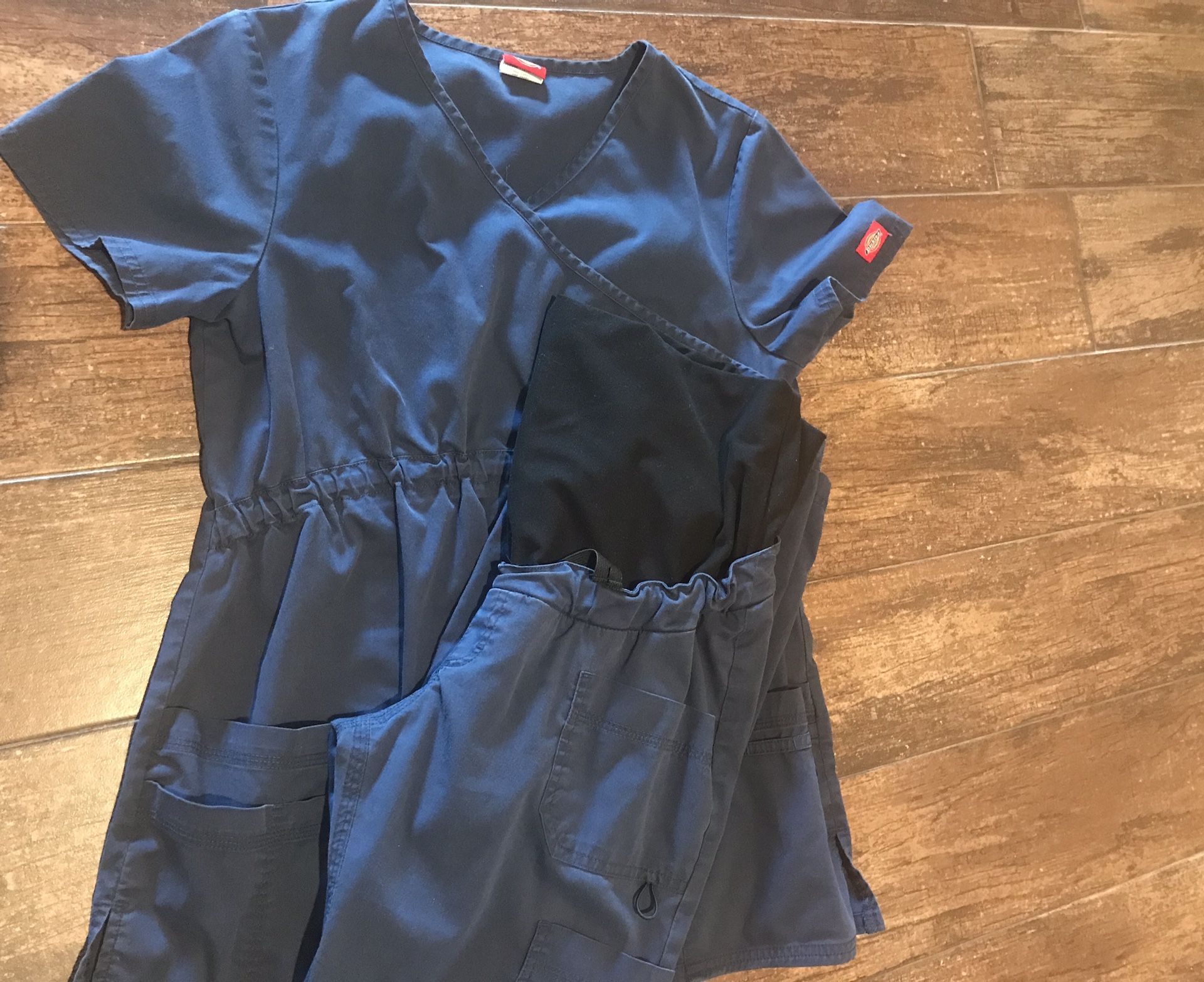 Maternity scrubs for Sale in El Paso, TX OfferUp