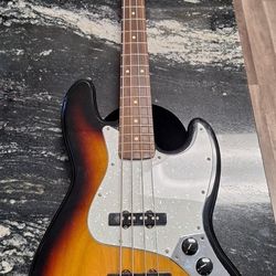 Fender Jazz Bass Guitar / Mexico Made