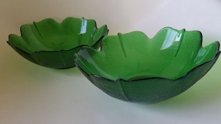 Vintage set of green glass bowls