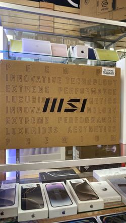 15”MSI Ryzen 9 16Gb Ram 2TB RTX 5060