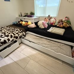 Wood Double Full Bed Set W/ Trundle & 2 Drawers