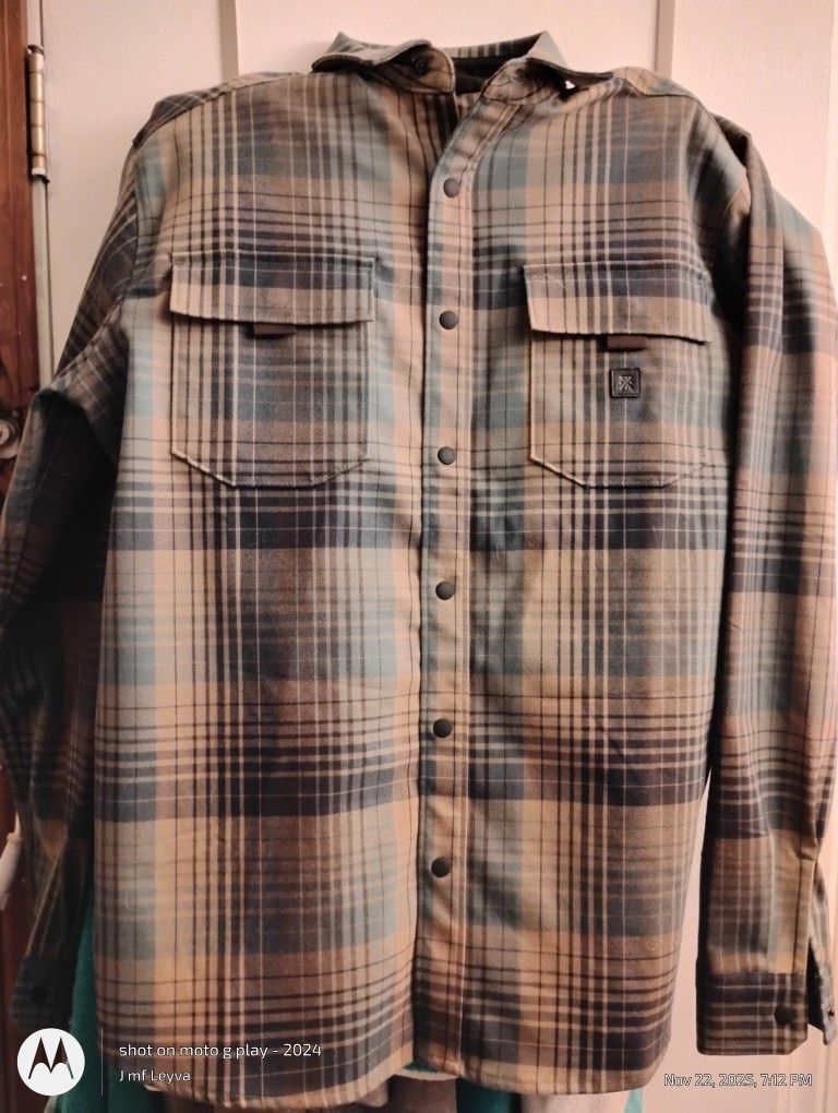 Roark Diablo Long Sleeved Flannel -M