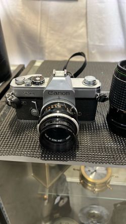Vintage Cannon camera  / with lenses