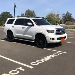 2012 Toyota Sequoia