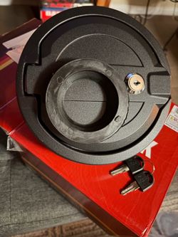 Red rock locking  Aluminum fuel filler door