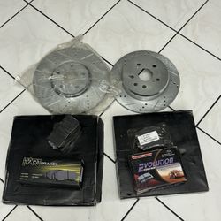 2016 Lexus IS 200t Brakes
