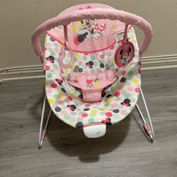 Minie Mouse Vibrating Bouncer