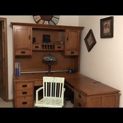 Wood Desk L Shaped With Hutch.  Mission Style