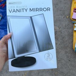 Mirror 