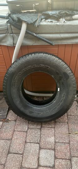 Goodyear Wrangler LT285/75R16 Tire (OBO)