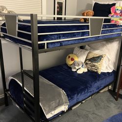 Twin Bunk Beds