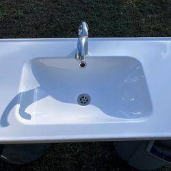 Bathroom Vanity Sink/top 40”