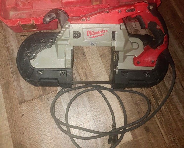 Milwaukee Band Saw