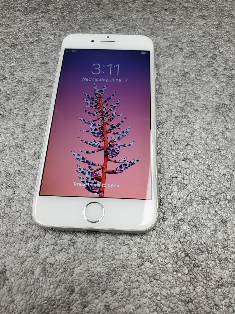 Apple iPhone 6 - Unlocked, 16GB, Gray, A1549 - LZGL44556 - Swappa