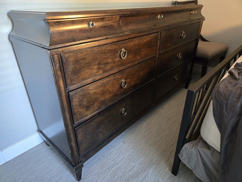 A.r.t. Bedroom Furniture Set