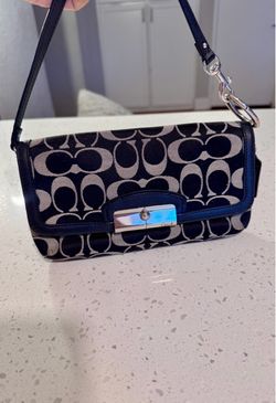 Coach Signature Canvas Shoulder Bag