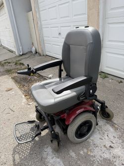 Shoprider Streamer Sport Power Wheelchair - Works Great!