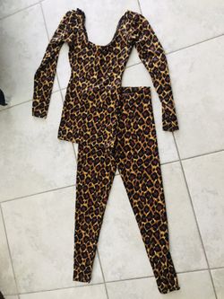 Vintage 70’s spandex top and leggings leopard print excellent condition disco s