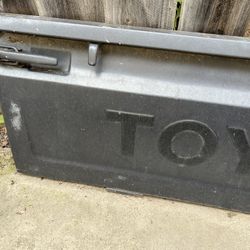 1979, 79,80,81 Toyota 4x4 Truck OEM  Tailgate Pickup