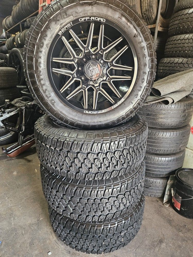 20×10 Rims And Tires LT275/60/20 $1300 Bolt Pattern 8×170 Ford F250 And F350