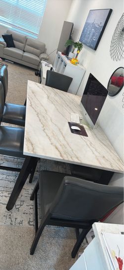 Dining set