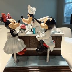 Disney collectible statue “After the Prom”