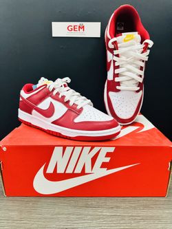 NIKE DUNKS