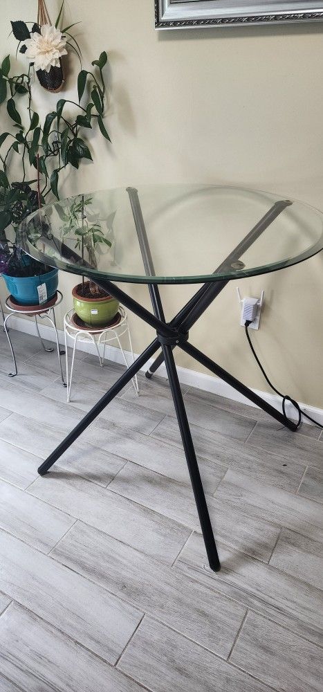 Steel Bar stool 27in w/ Glass Table
