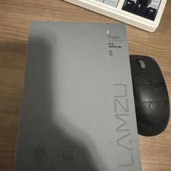 Lamzu Thorn 8k Gaming Mouse 